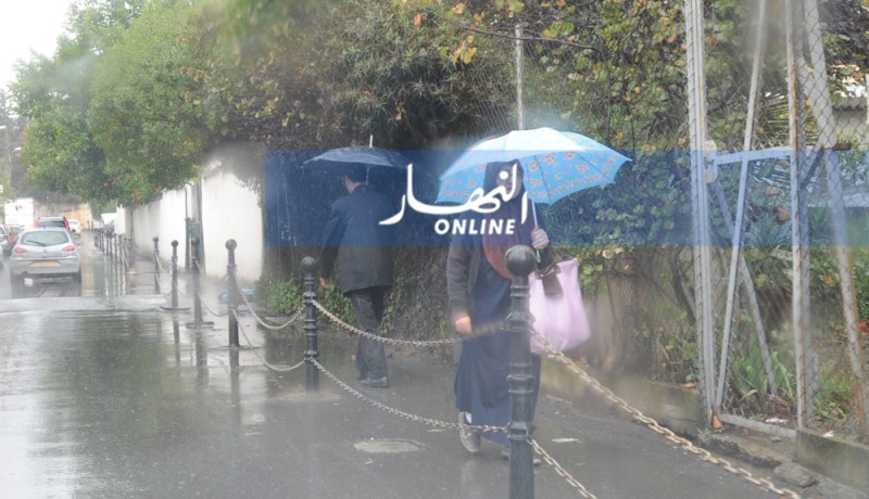 رياح قوية تصل إلى 80 كلم/سا في المناطق الساحلية والغربية