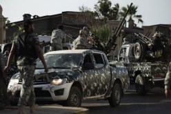 آلاف المسلحين الليبيين يشاركون في تدريب للالتحاق بالشرطة