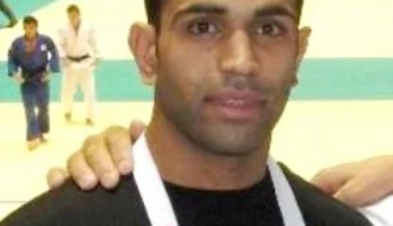 ماهر أبو رميلة أول رياضي فلسطيني يتأهل بالنقا