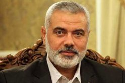 حماس تدعو أبو مازن إلى توحيد الصف بعد توتر العلاقات مع مصر