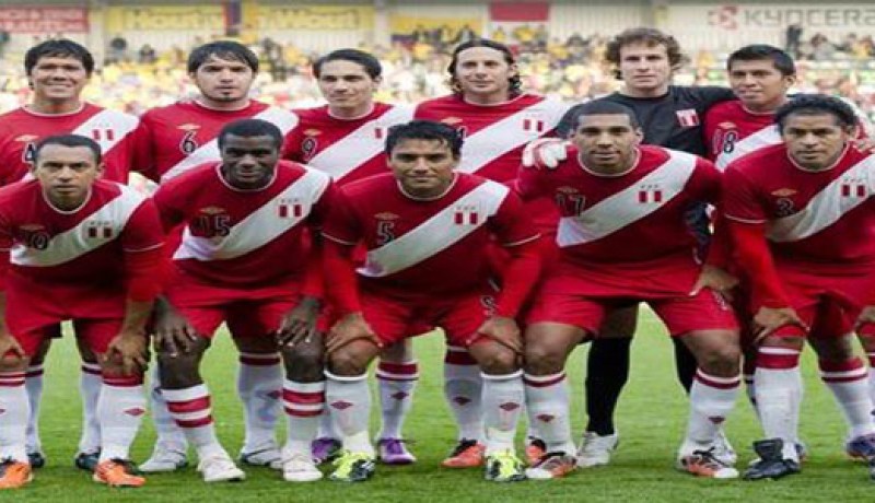 البيرو تشارك بأبرز نجومها في مباراة ودية أمام تونس