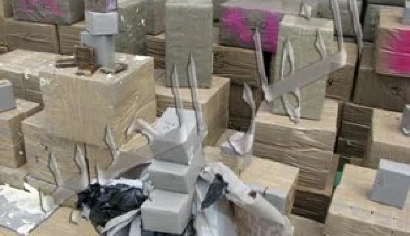 درك العاصمة يحبط عملية تهريب 50 قنطارا من الكيف المعالج إلى الخارج