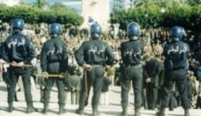 احتجاجات صاخبة وقطع للطريق بحي جبانة اليهود بعنابة