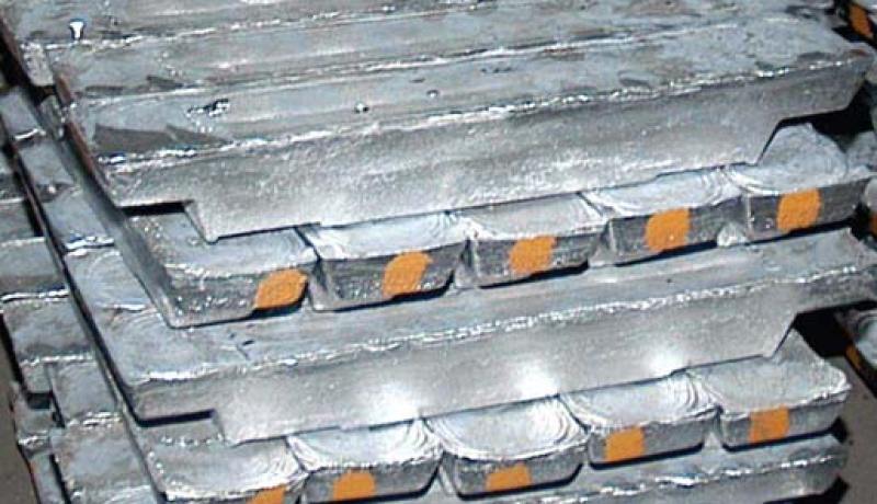 حجز بتبسة  20 طنا من رصاص البطاريات المستعملة