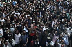 الاف المتظاهرين يعودون الى ساحة تقسيم في اسطنبول
