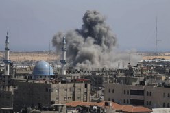 قوات الإحتلال الإسرائيلي تقصف شمال قطاع غزة بفلسطين