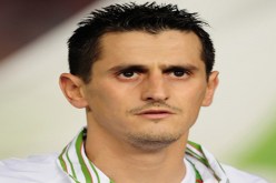 الفيفا تشيد برفيق صايفي وتحتفل بعيد ميلاده