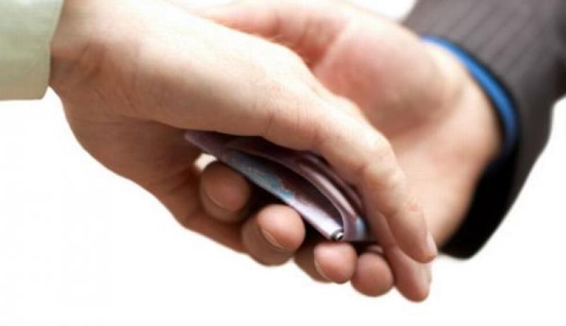 ضبط عون مراقبة بمديرية البيئة متلبسا بتلقي الرشوة في غليزان