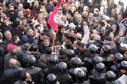 جرحى في مواجهات خلال تظاهرة نقابية في تونس