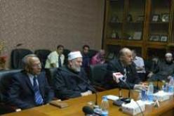 تهنئة المسؤولين في الصحف يخالف الإسلام