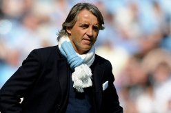 مانشيني يؤكد اهتمام سيتي بخدمات فان بيرسي