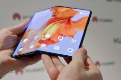 بالفيديو..هاتف هواوي الجديد “القابل للطي” يحطم السعر القياسي