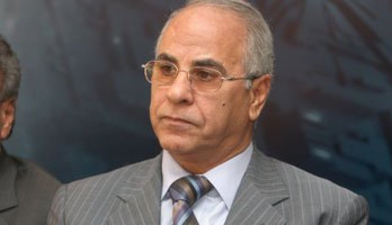 وزير الإعلام يعلن استقالة الحكومة