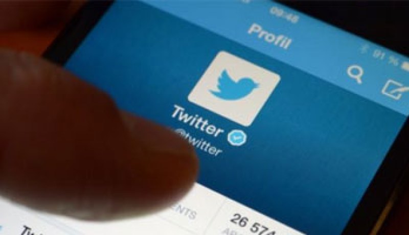 تويتر يحتفل بالذكرى التاسعة له  مع أطفال بعمر الموقع