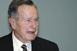 نقل بوش الأب إلى المستشفى بسبب التهاب فى الشعب الهوائية