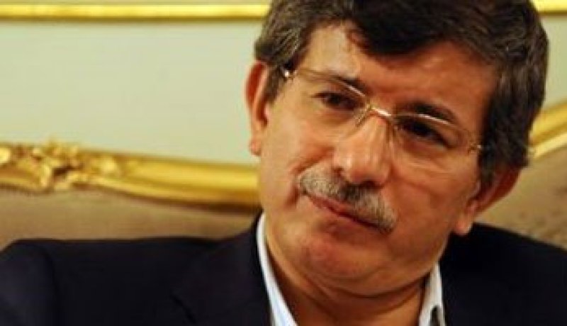 نائب رئيس الحزب الحاكم بتركيا ينفى إقالة أوغلو من منصبه