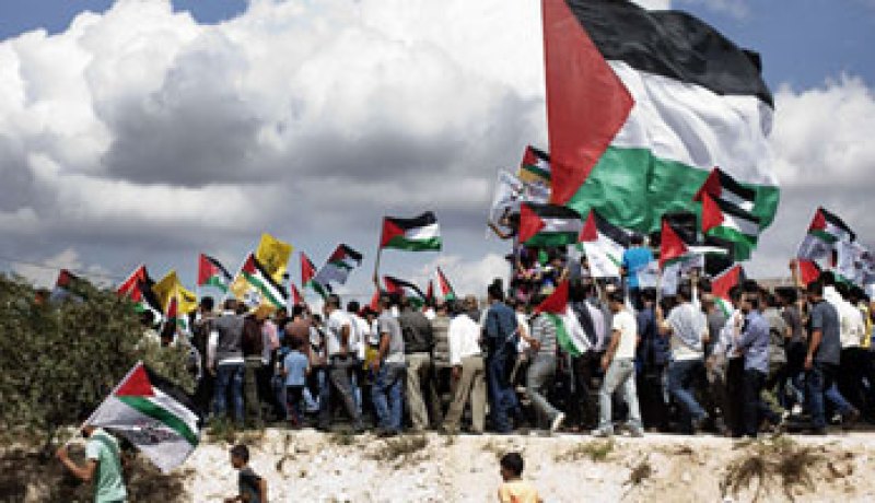 نقابة الموظفين بالضفة الغربية تدعو إلى الاعتصام أمام مقر الوزراء