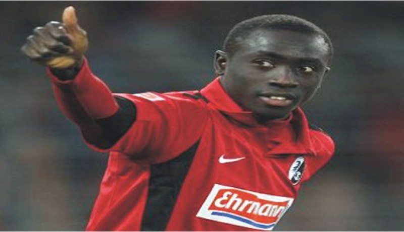 سيسي السنغالي يتعاقد مع نيوكاسل الإنجليزي لـ5 سنوات