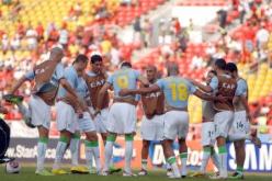 يبدة،‮ ‬بلحاج،‮ ‬العيفاوي،‮ ‬مطمور وزياني‮ ‬بدون إنذارات في‮ ‬ربع النهائي