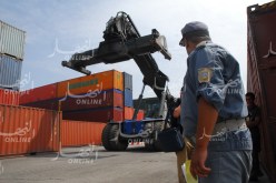 حجز سيارتين وقطع غيار مختلفة على مستوى ميناء الغزوات