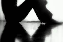 معلقة بين الزواج والعنوسة بسبب الخوف من الندم.. ماذا أفعل؟