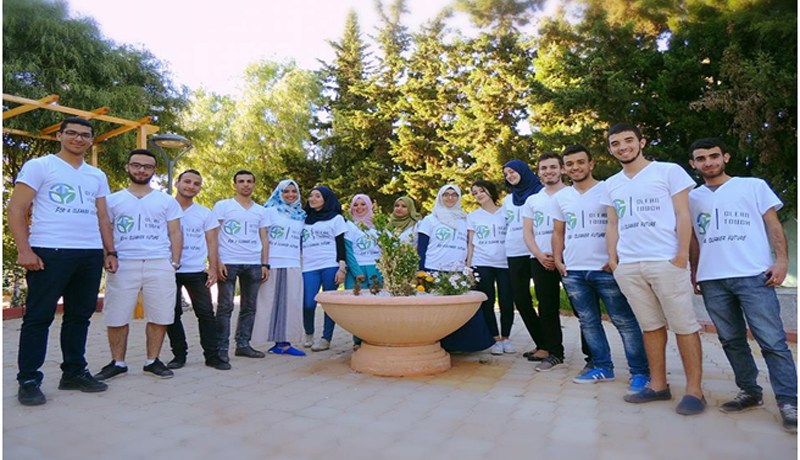 طلبة يبتكرون حاويات ذكية بوهران