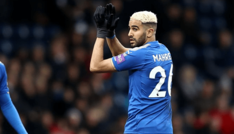 بالفيديو.. تواضع “محرز” يصنع الحدث في إنجلترا !