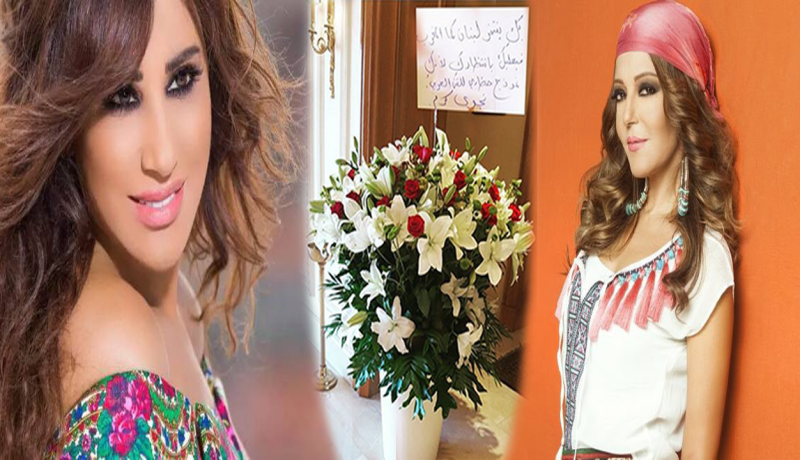 بالورود..نجوى كرم ترحّب بسميرة سعيد في لبنان