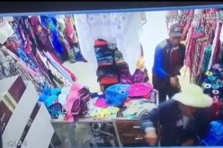 كاميرا مراقبة تصور اعتداء لص على تاجر على طريقة فيلم  «سكريم» بتبسة
