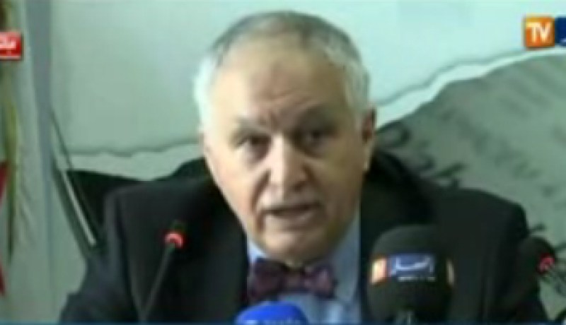 أحمد غزالي ينظم ندوة صحفية بمقر جريدة ” ليبرتي “