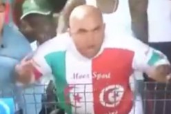 بالفيديو  مشجع جزائرى يخطف انتباه العالم فى بطولة إفريقيا