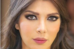 أصالة تنشر صورة لوالدتها وتطلب الدعاء لها