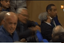 بالفيديو.. غريب يتدخل لإيقاف الجدال ويلقى تأييد حمّار