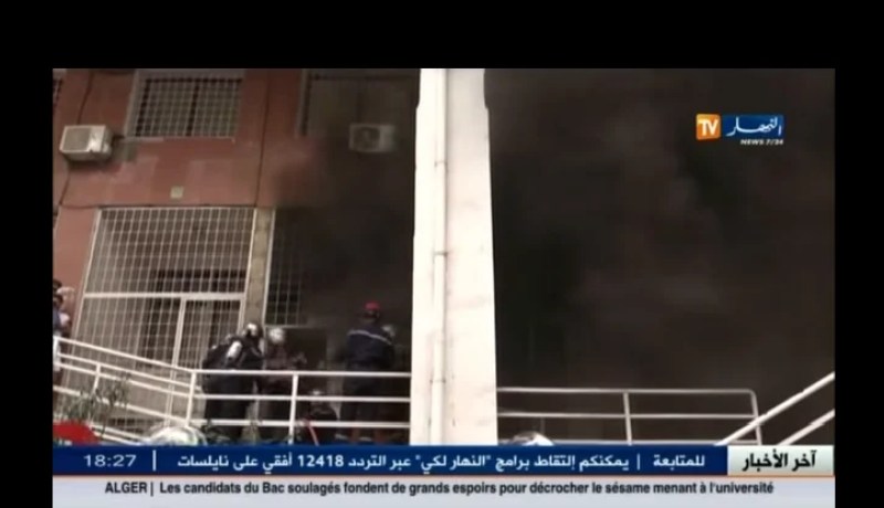 بالفيديو حريق مهول يشب في مخزن سامسونغ بسعيد حمدين في العاصمة