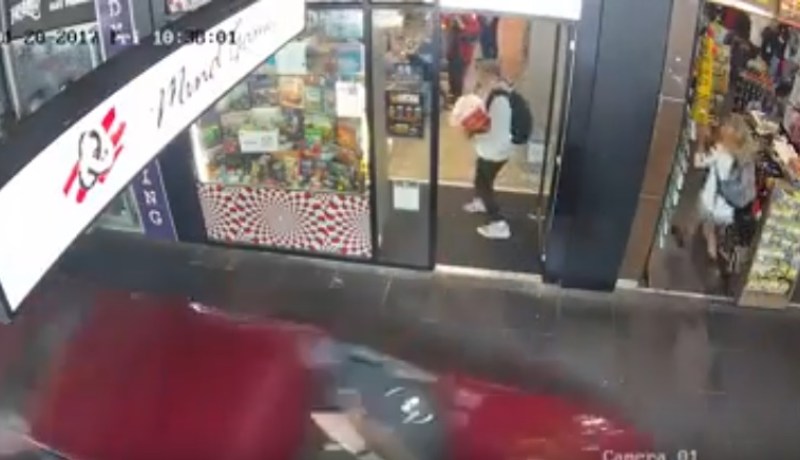 بالفيديو.. 3 قتلى و20 جريحا في عملية دهس بأستراليا