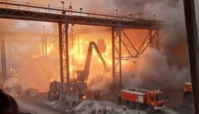 مصنع توسيالي: لاخسائر مادية أو بشرية جراء الحريق المندلع