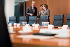 المستشارة الألمانية تشيد بالتعديلات الجديدة على الدستور الجزائري