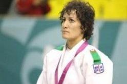 صورية حداد و  اندريا شيتو من رومانيا في الدور السادس عشر