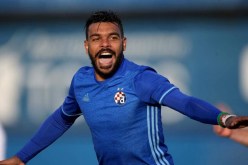 سوداني يمنح جرعة “أوكسجين” لمدرب “دينامو زغرب” !