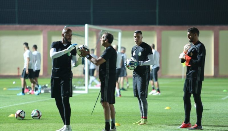 بالصور والفيديو.. انطلاق تربص المنتخب الوطني وزطشي يفطر مع اللاعبين