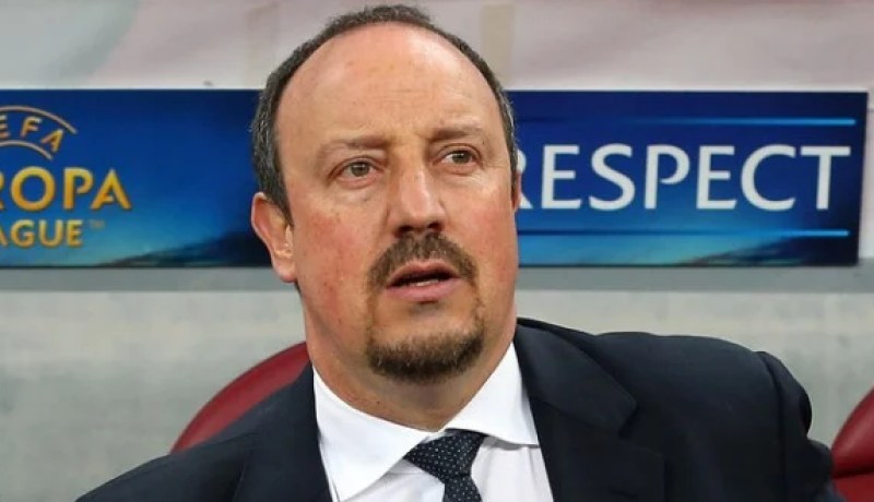 بنيتيز يصرح أن بن زيما باقٍ و لا أريد الحديث عن دي خيا