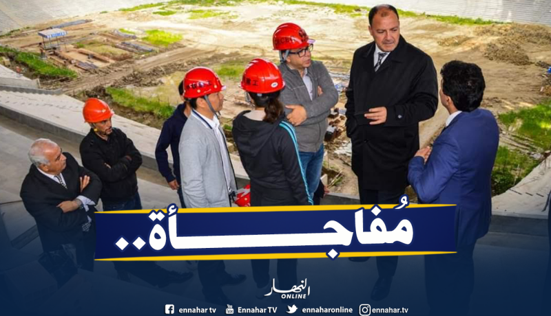 بالصور..”حطّاب” يقوم بزيارة مُفاجئة لتفقد ملعب “براقي”
