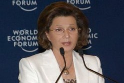 القضاء سيحقق مع سوزان مبارك على خلفية تهم بالكسب غير المشروع