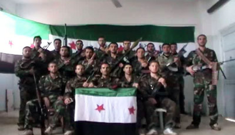 وصول 17 منشقا عسكريا عن الجيش السوري إلى الأردن