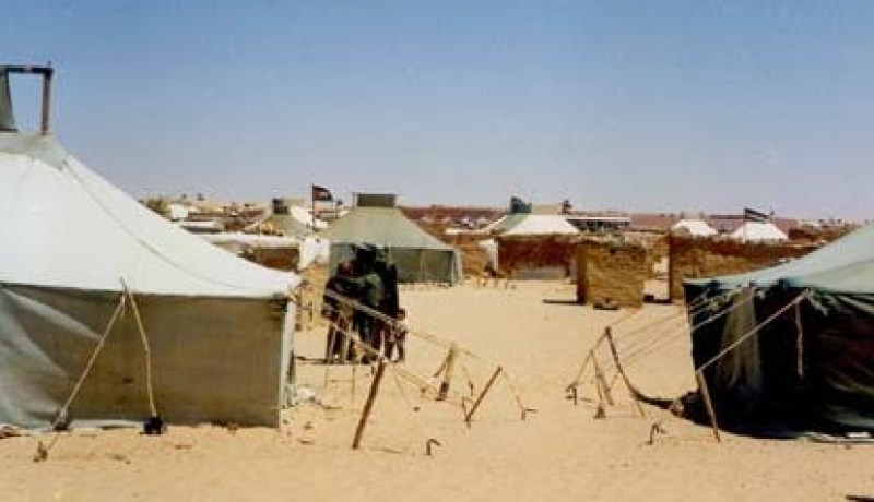وفد من المنتخبين الفرنسيين يشرع في زيارة لمخيم 27 فبراير بتندوف