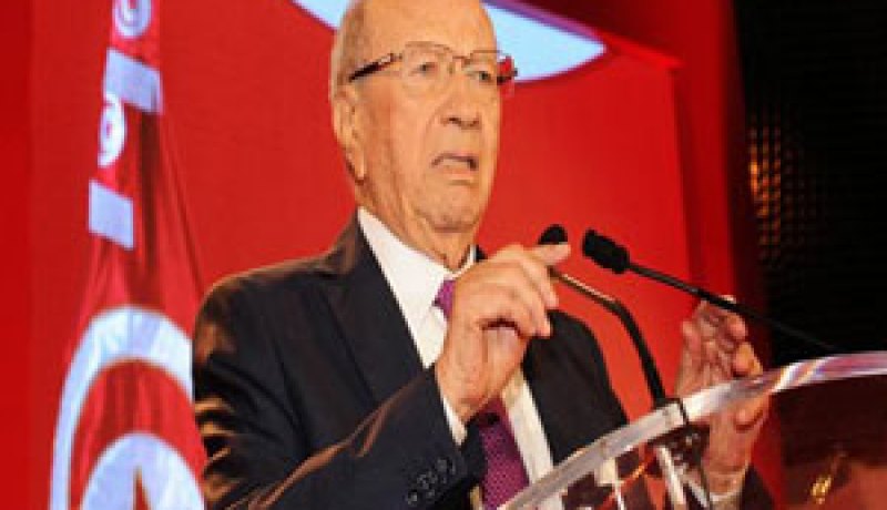 فوضى خلال احياء الذكرى الرابعة للثورة بالقصر الرئاسي في تونس