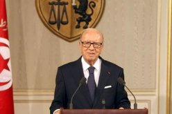 حكومة الوحدة الوطنية في تونس تؤدي اليمين الدستورية أمام السبسي