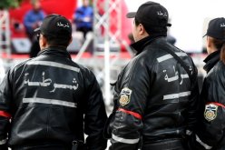 عصابة مدججة بالأسلحة البيضاء تهاجم مقرا للشرطة في تونس