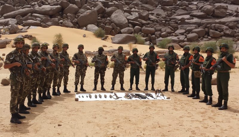 صور خاصة بإحباط محاولة إدخال كمية من الأسلحة والذخيرة في تيمياوين