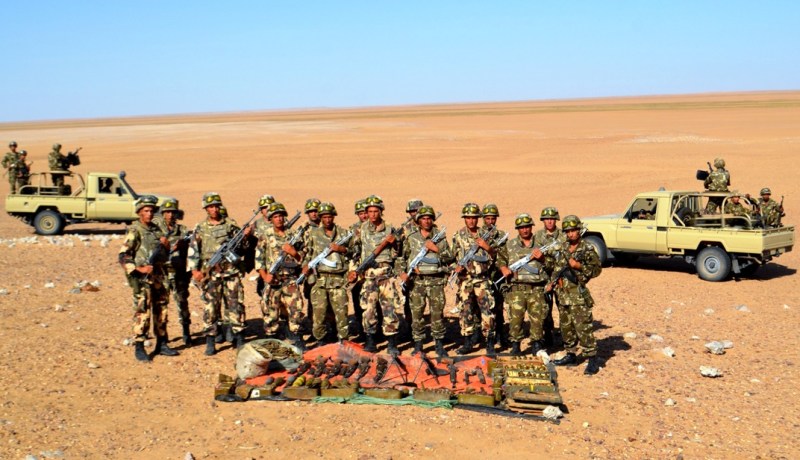 إكتشاف مخبأ يحتوي على أسلحة وذخيرة بمنطقة تين زواتين الحدودية